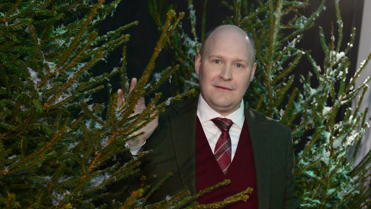 Henrik Dorsin blir årets julvärd i SVT.